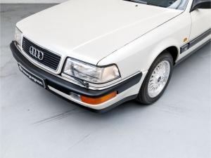 Audi V8 1990 года  (EU)